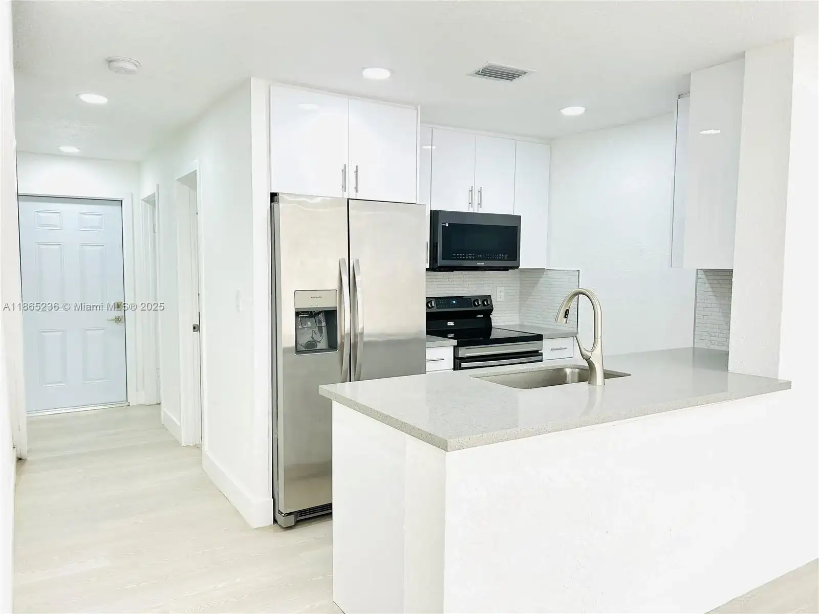 3639 W 11th Ave # 10, Hialeah FL 33012 photo 3
