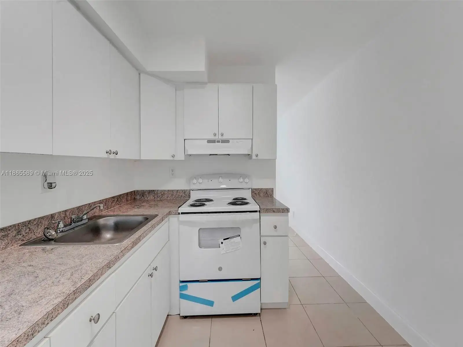 14190 W Dixie Hwy # 16, North Miami FL 33161 photo 5