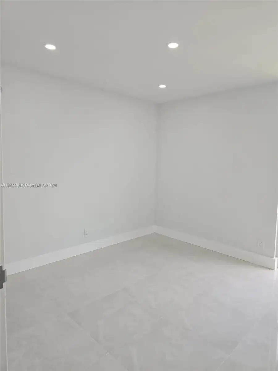 17021 N Bay Rd # 601, Sunny Isles Beach FL 33160 photo 3