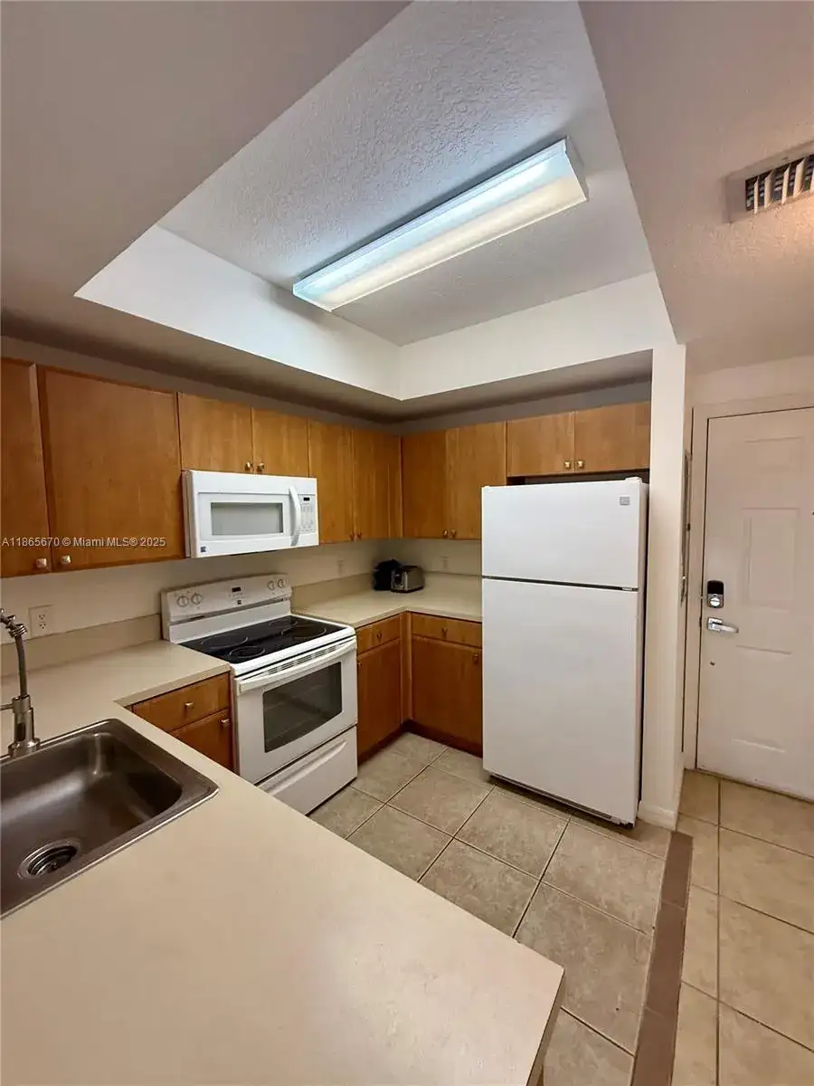 119 SW 6th Ave # 803, Miami FL 33130 photo 2