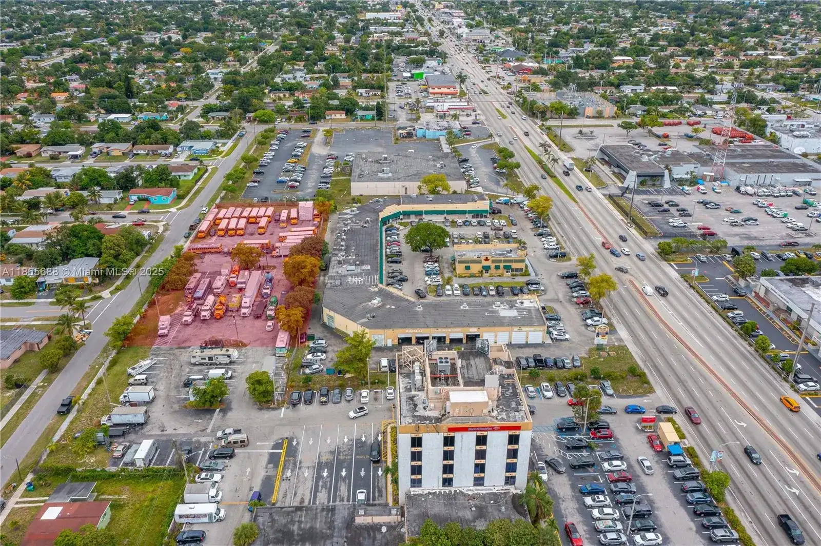 18352 NW 2nd Ave, Miami Gardens FL 33169 photo 4