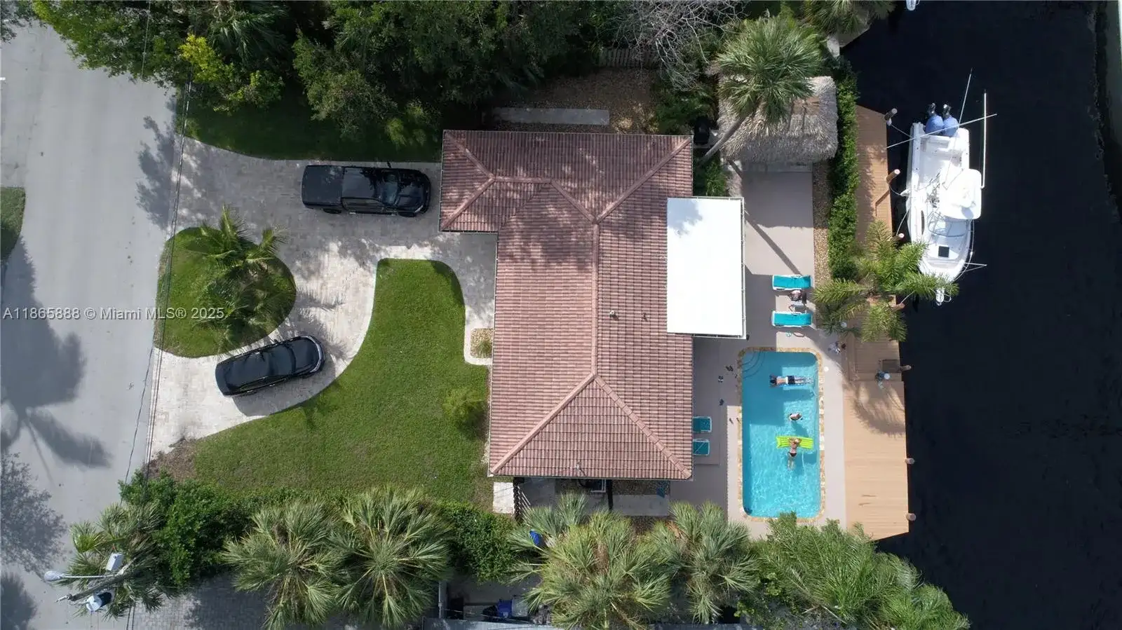 2349 SE 12th St, Pompano Beach FL 33062 photo 2