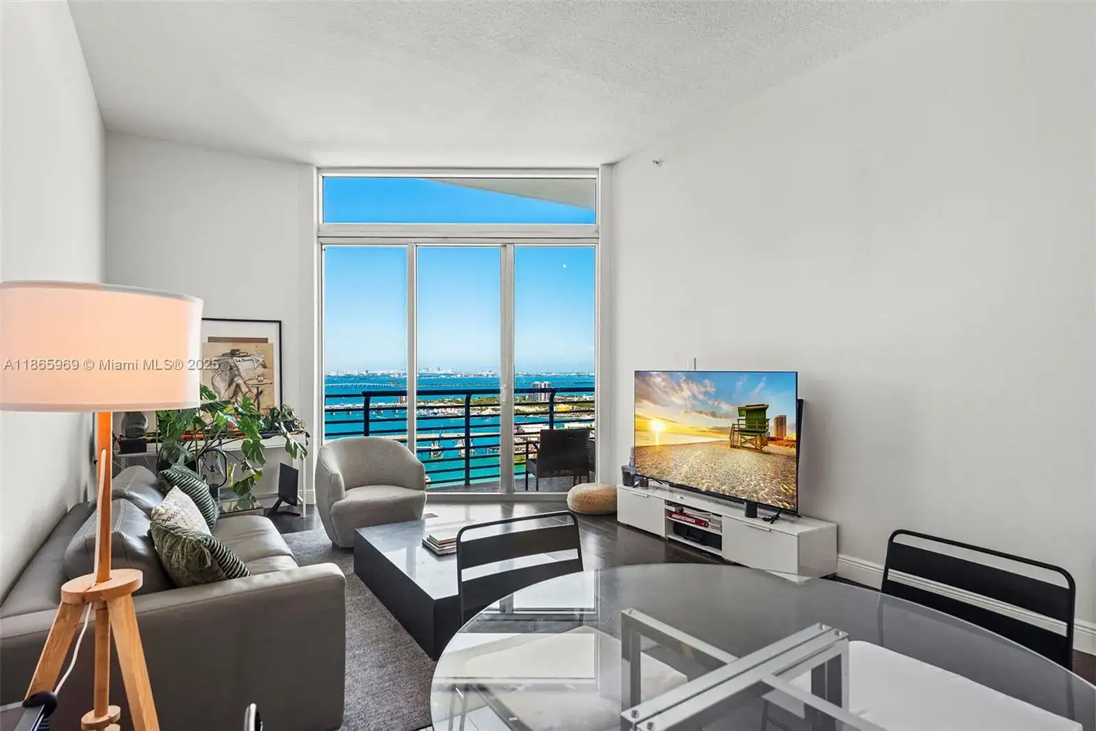 335 S Biscayne Blvd # 10, Miami FL 33131 photo 5