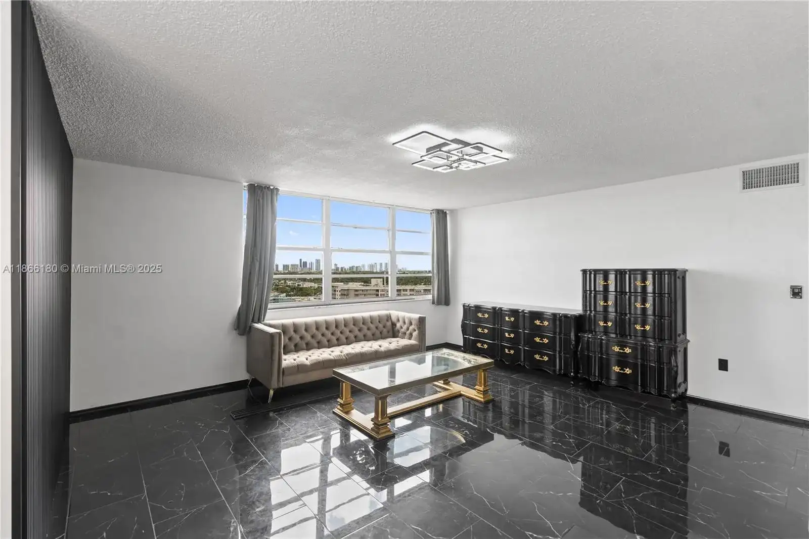 1351 NE Miami Gardens Dr # 1506E, Miami FL 33179 photo 2