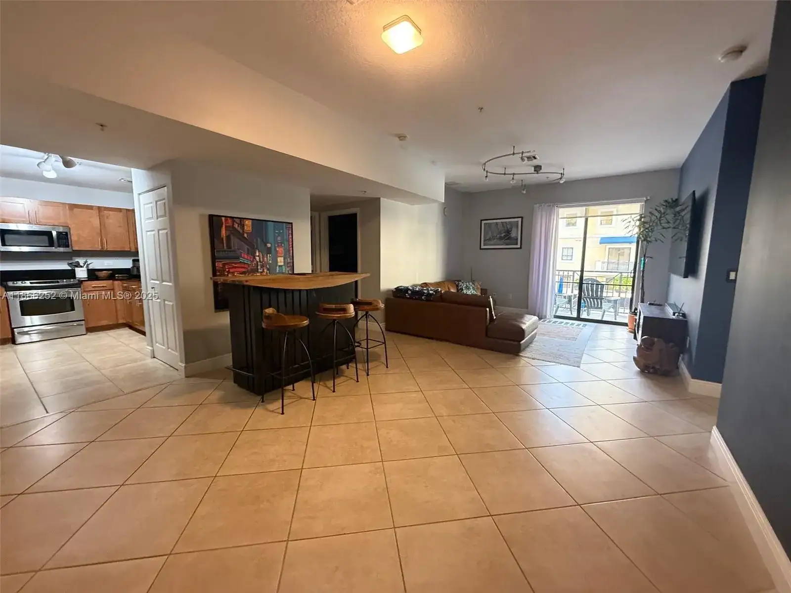 8395 SW 73rd Ave # 509, Miami FL 33143 photo 4