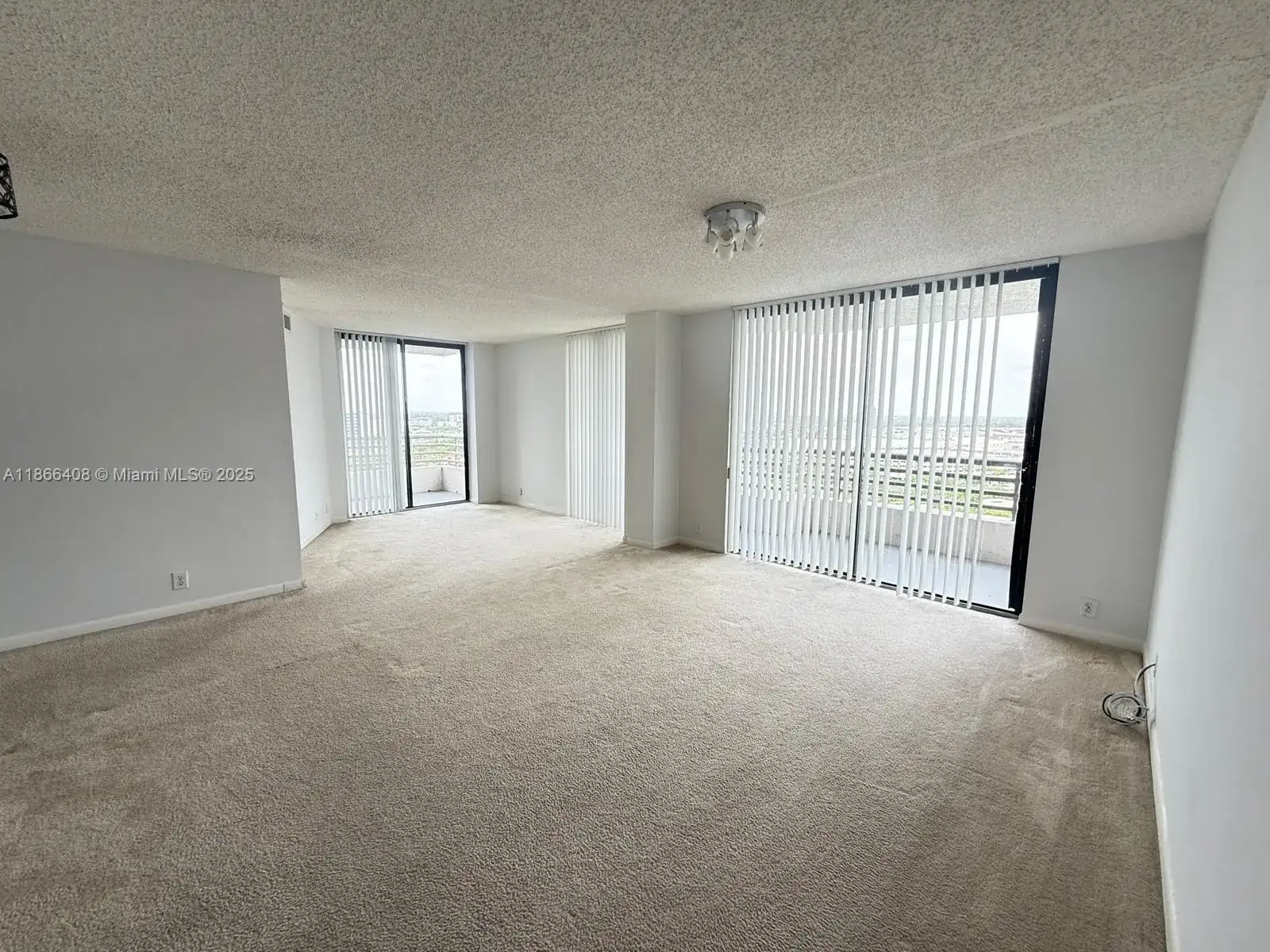 3300 NE 191st St # 1801, Aventura FL 33180 photo 2