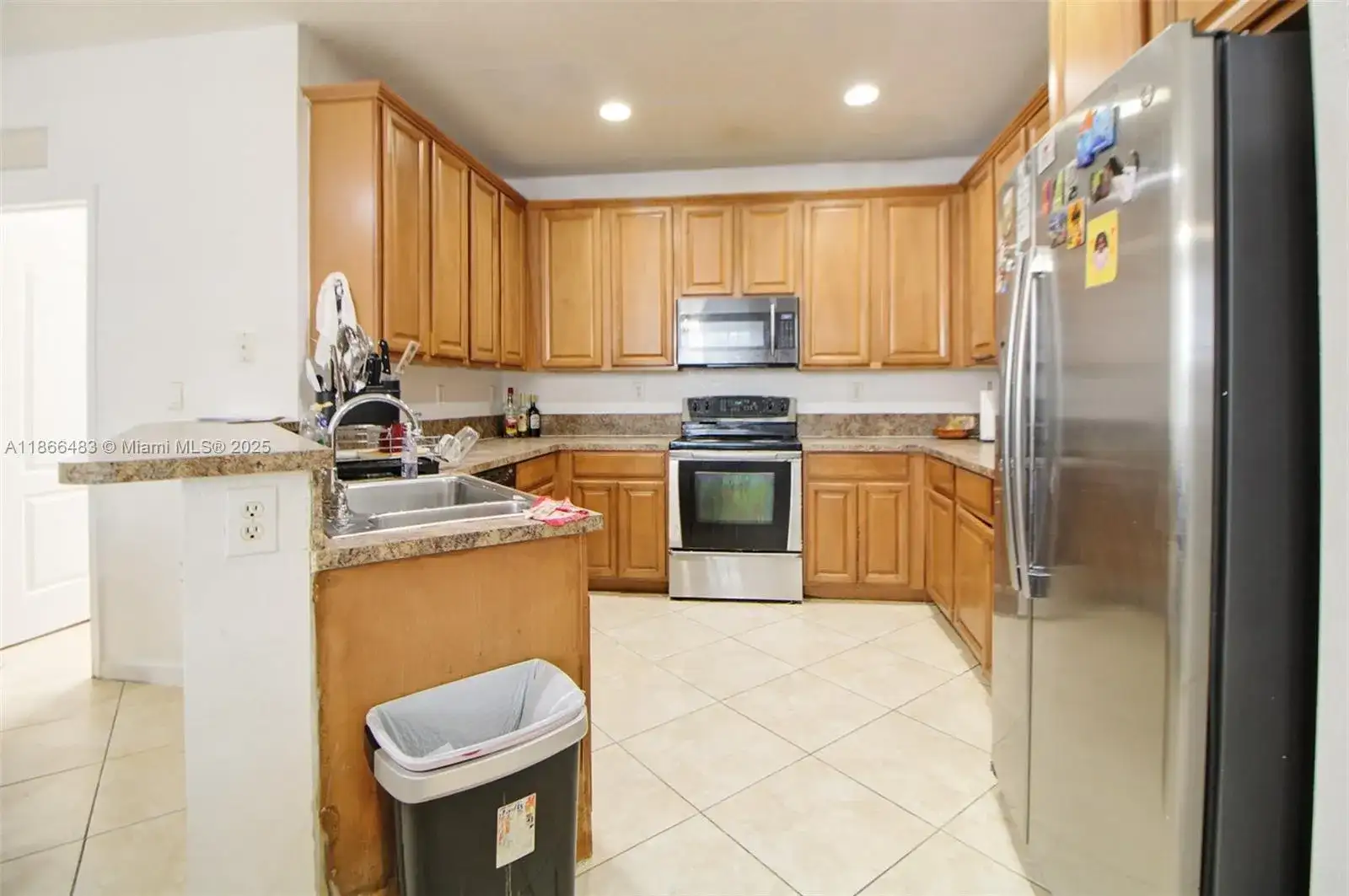 14077 SW 274th Ter, Homestead FL 33032 photo 2