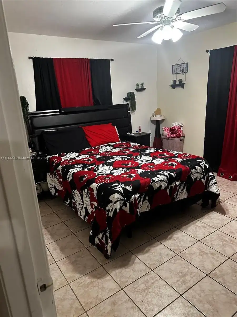 2742 NW 49th St # 2746, Miami FL 33142 photo 3