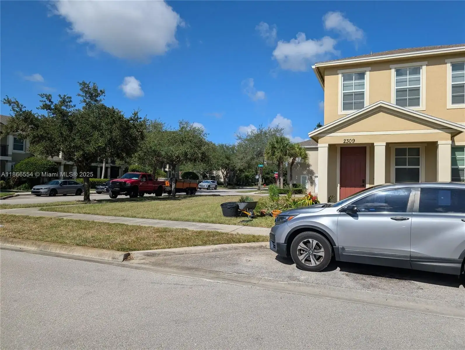 2301 SE Tavares Dr, Port St. Lucie FL 34952 photo 2