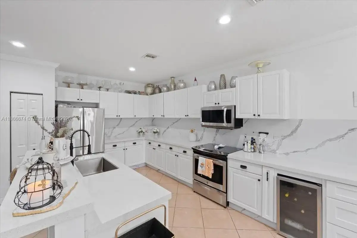 24306 SW 113th Psge, Homestead FL 33032 photo 3