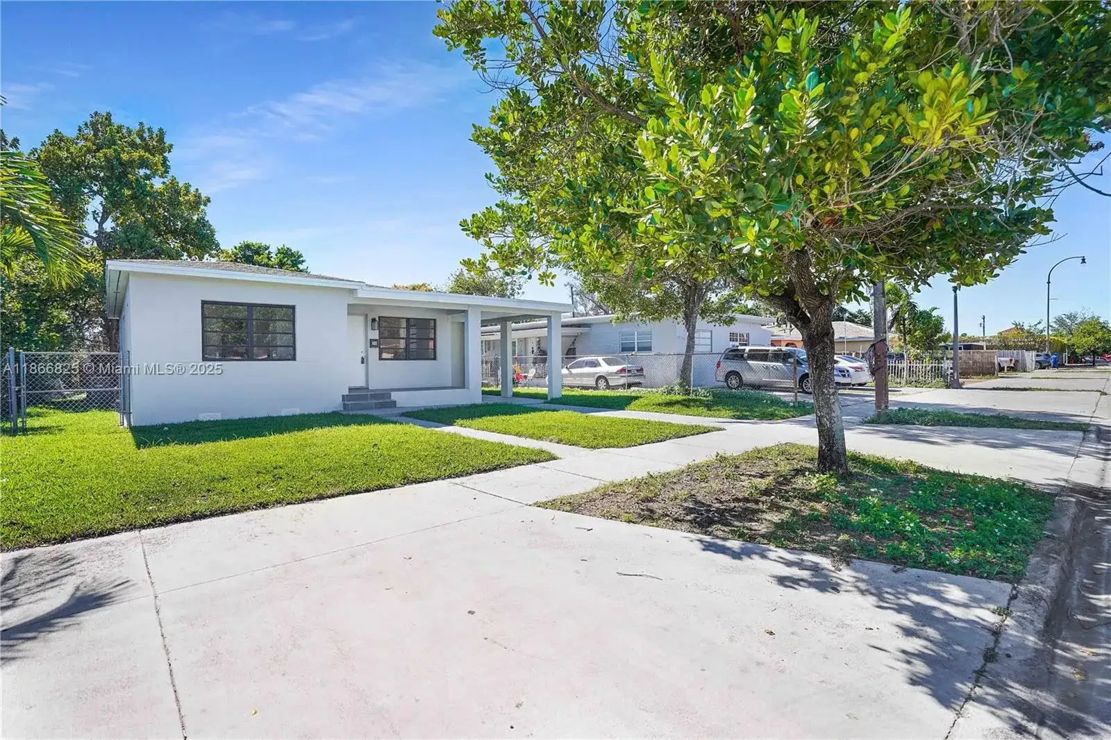 50 E 13th St, Hialeah FL 33010 photo 3