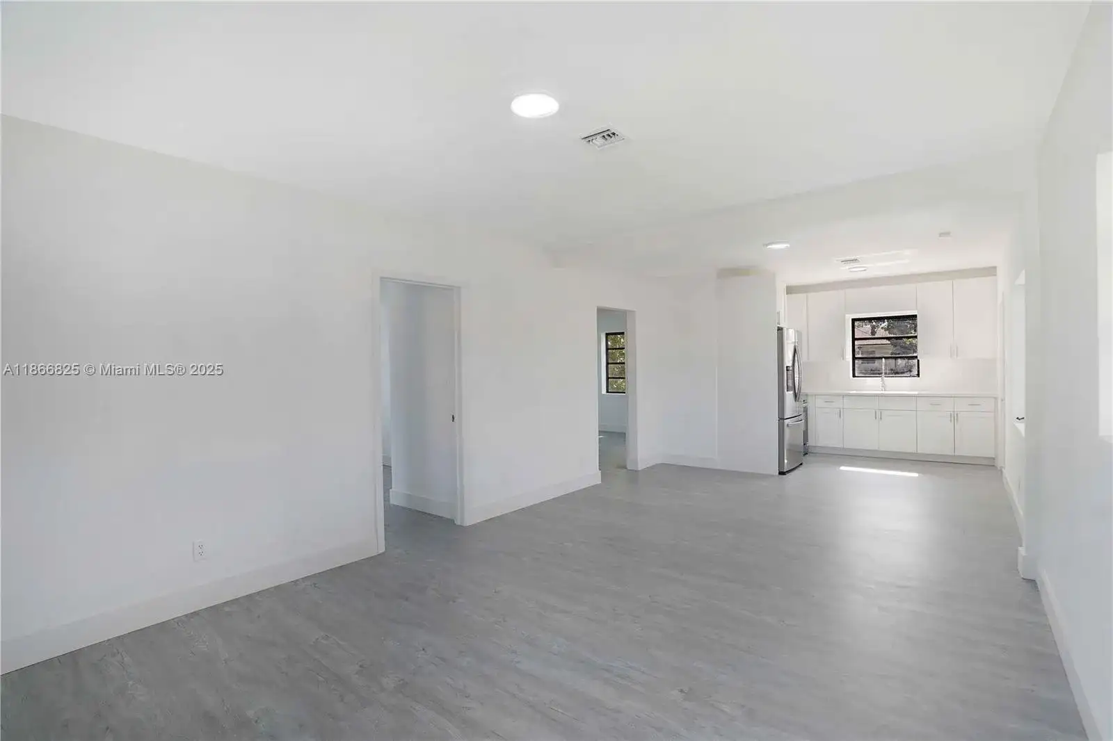 50 E 13th St, Hialeah FL 33010 photo 4