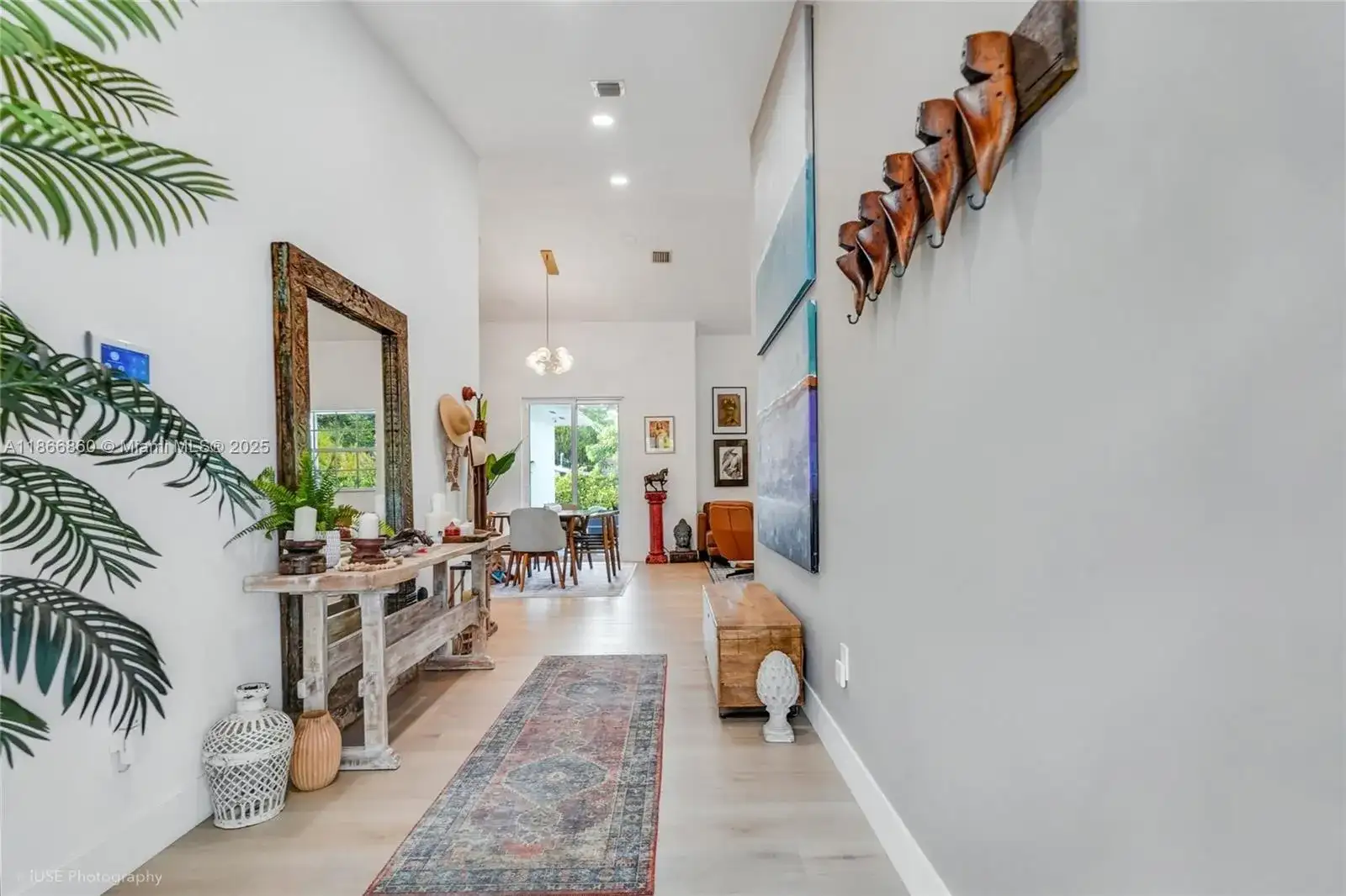 10040 NW 28th Ter, Doral FL 33172 photo 2