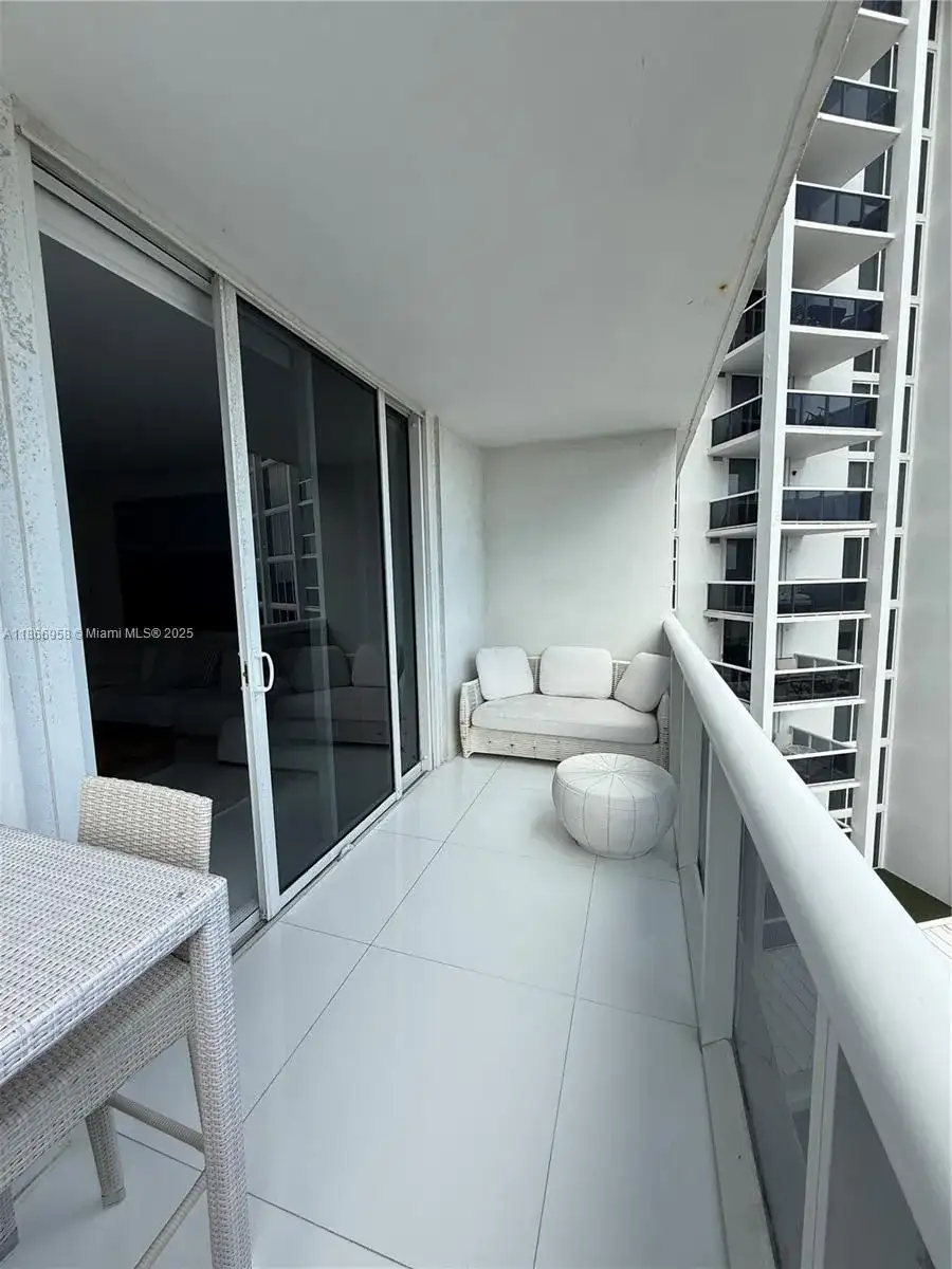 10275 Collins Ave # 619, Bal Harbour FL 33154 photo 4