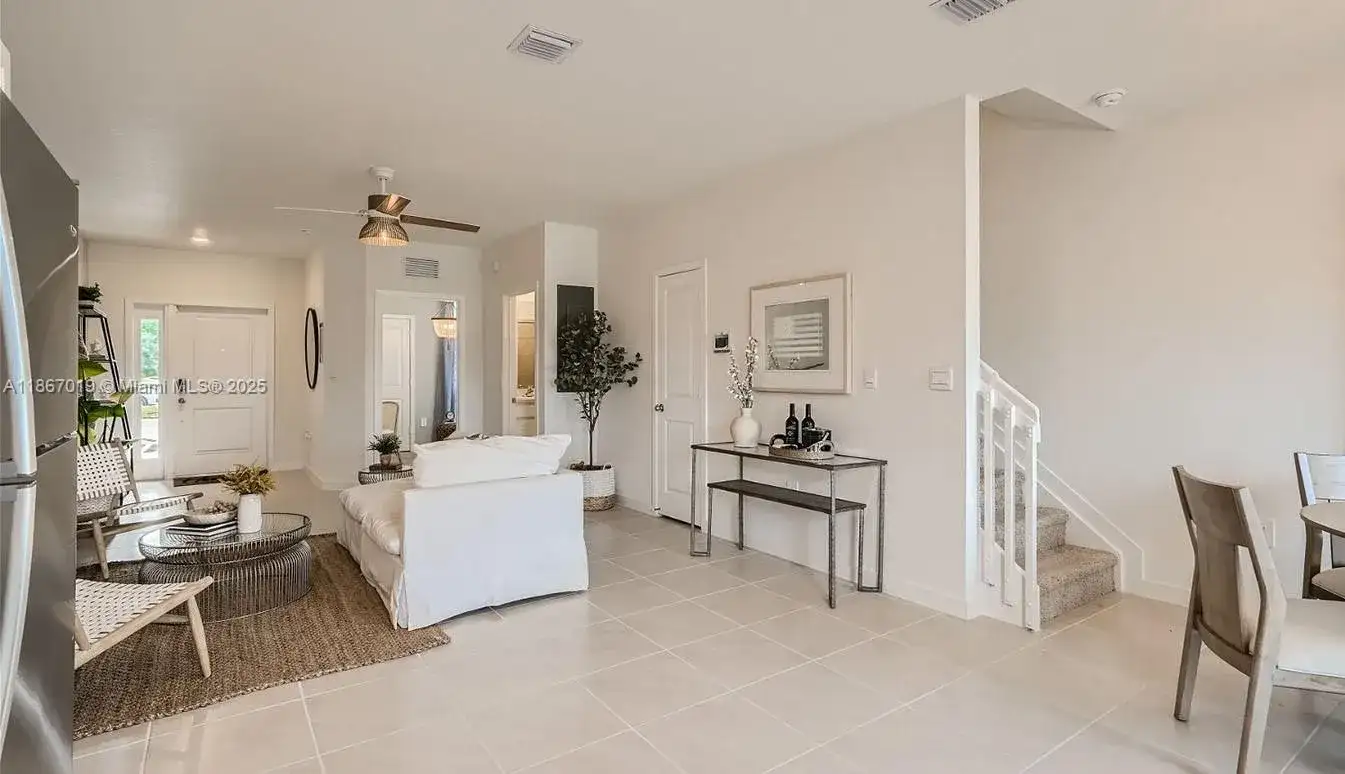 413 NE 1st Dr # 413, Florida City FL 33034 photo 3
