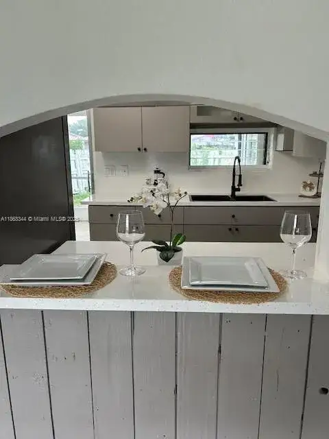 4119 SW 49th St, Dania Beach FL 33314 photo 3