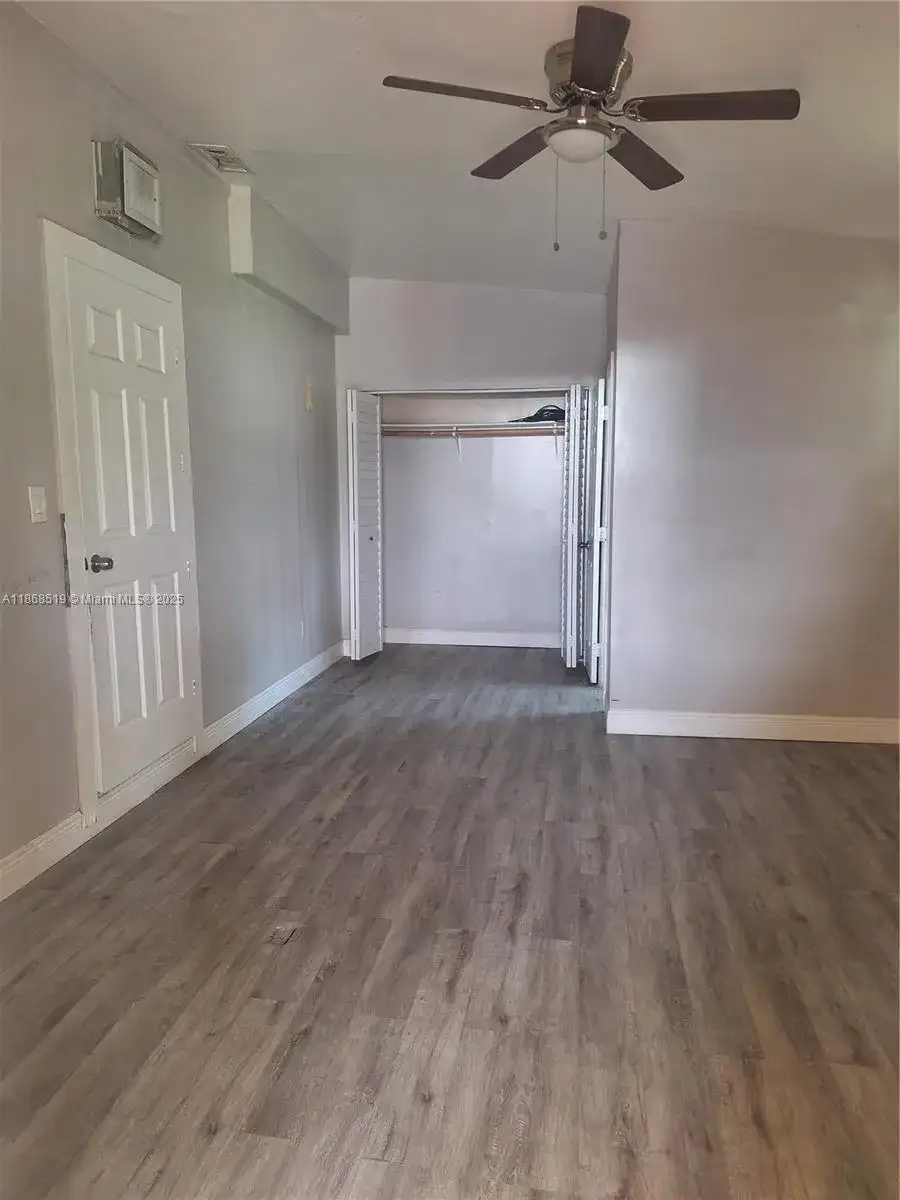 771 NE 177th St # 1, Miami FL 33162 photo 2