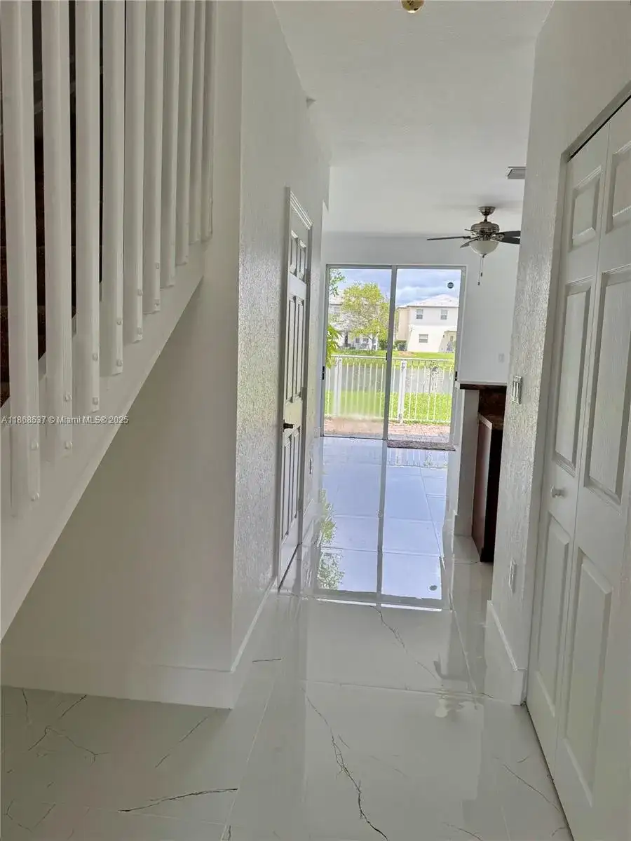 2853 SE 1st Dr # 4, Homestead FL 33033 photo 3