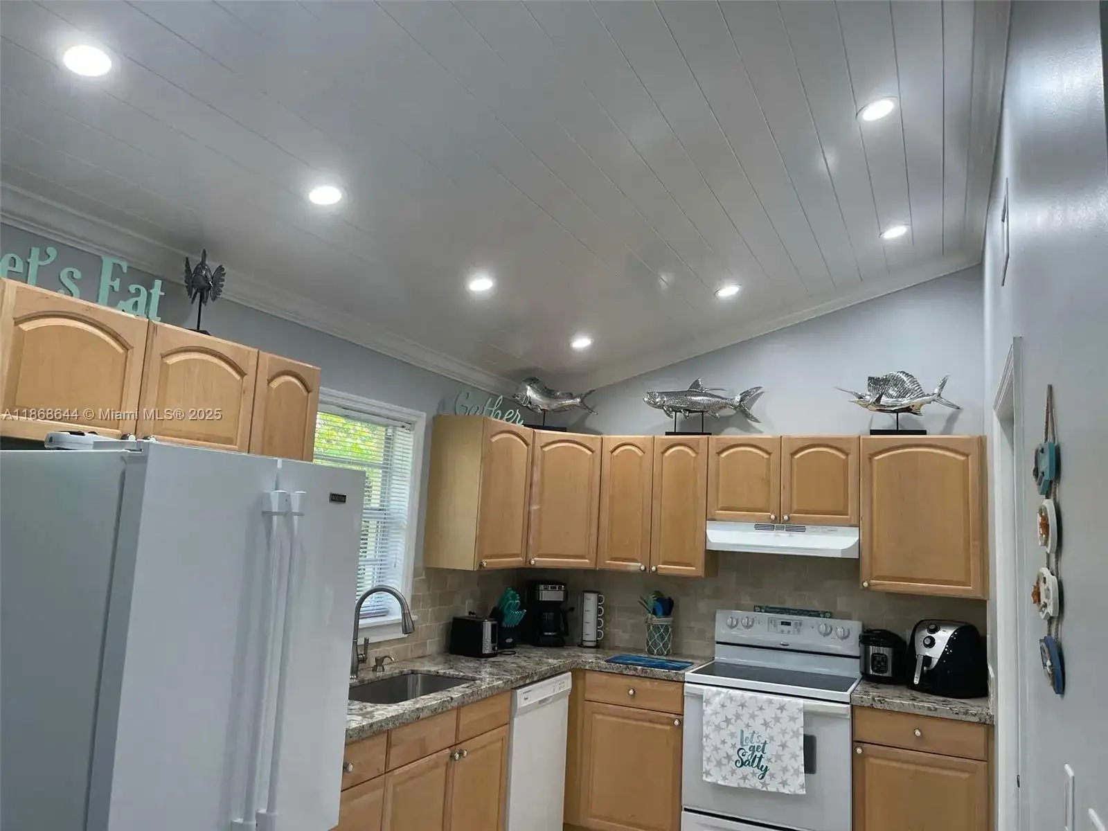 1013 Snapper Ln, Key Largo FL 33037 photo 3