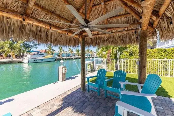 431 5th St, Key Colony FL 33051 photo 2
