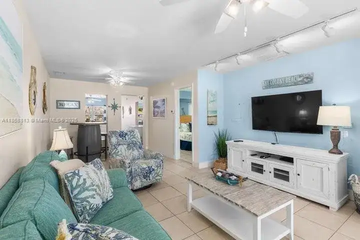 431 5th St, Key Colony FL 33051 photo 5