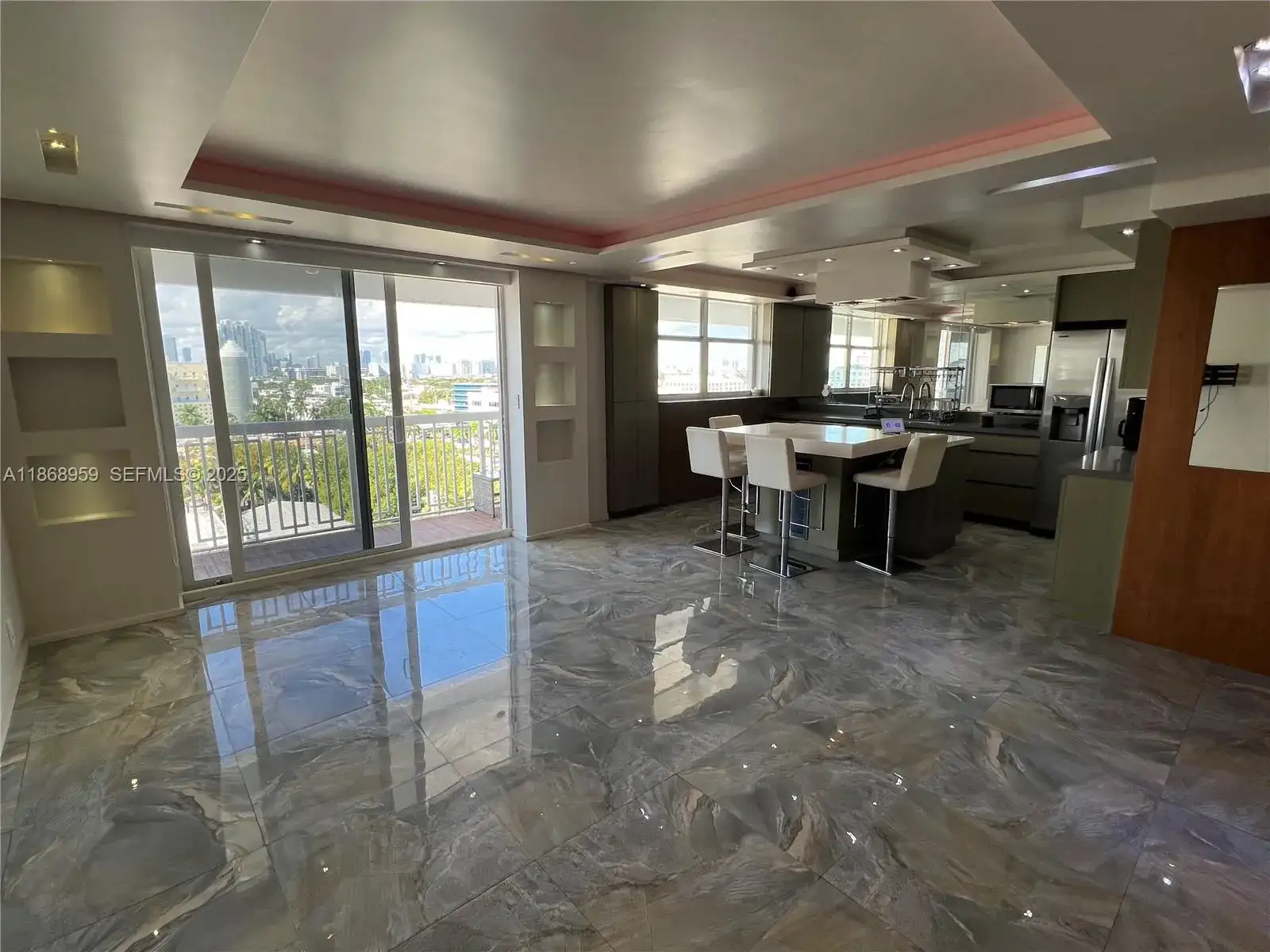 401 Ocean Dr # 1103, Miami Beach FL 33139 photo 2