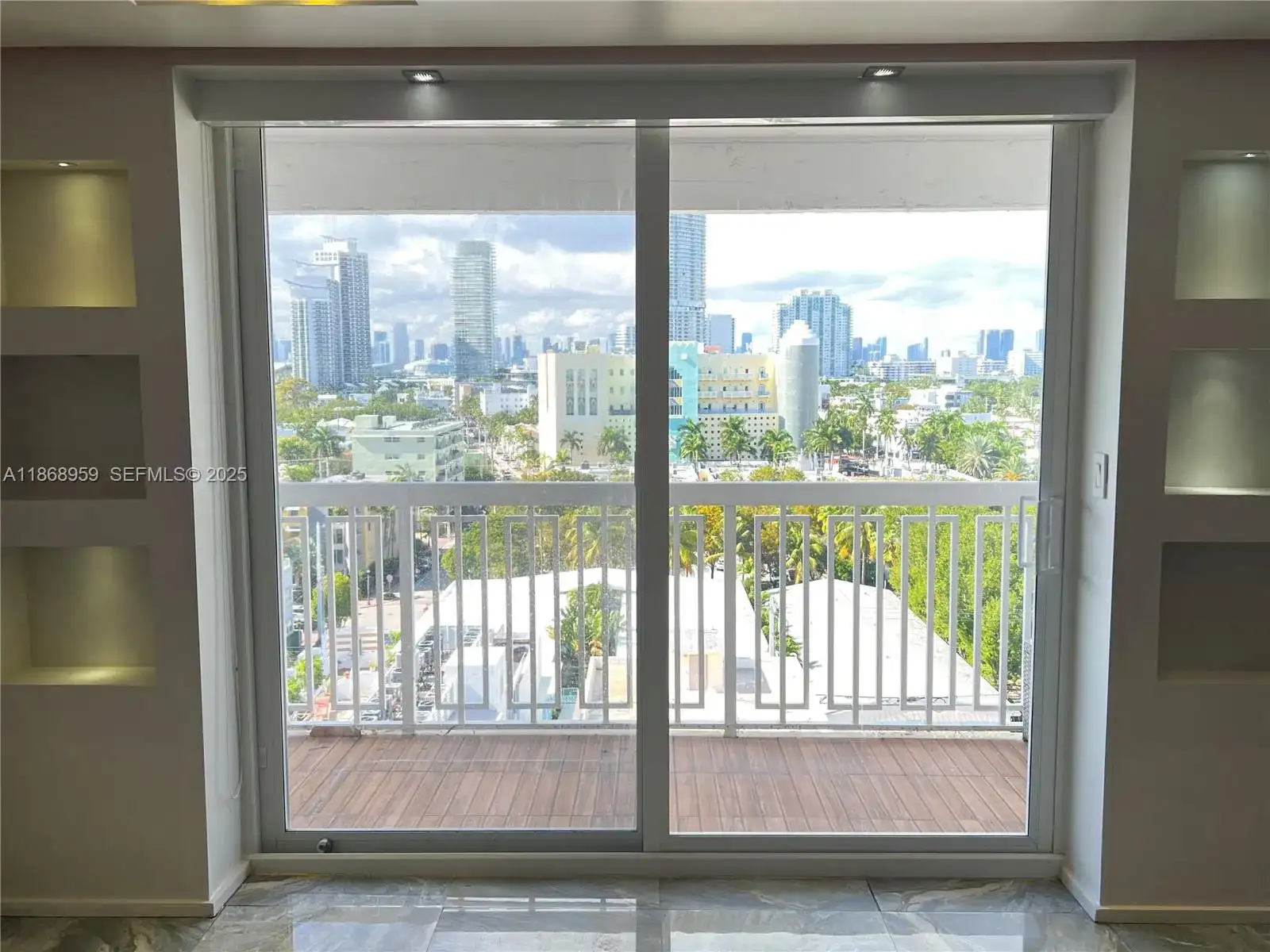 401 Ocean Dr # 1103, Miami Beach FL 33139 photo 4