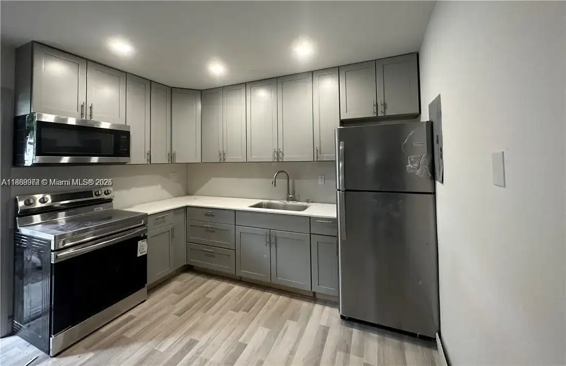 1255 NE 110th Ter, Miami FL 33161 photo 2