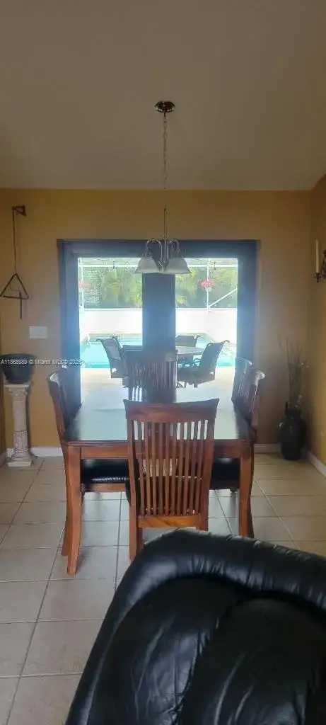963 SE Atlantus Ave, Port St. Lucie FL 34983 photo 4