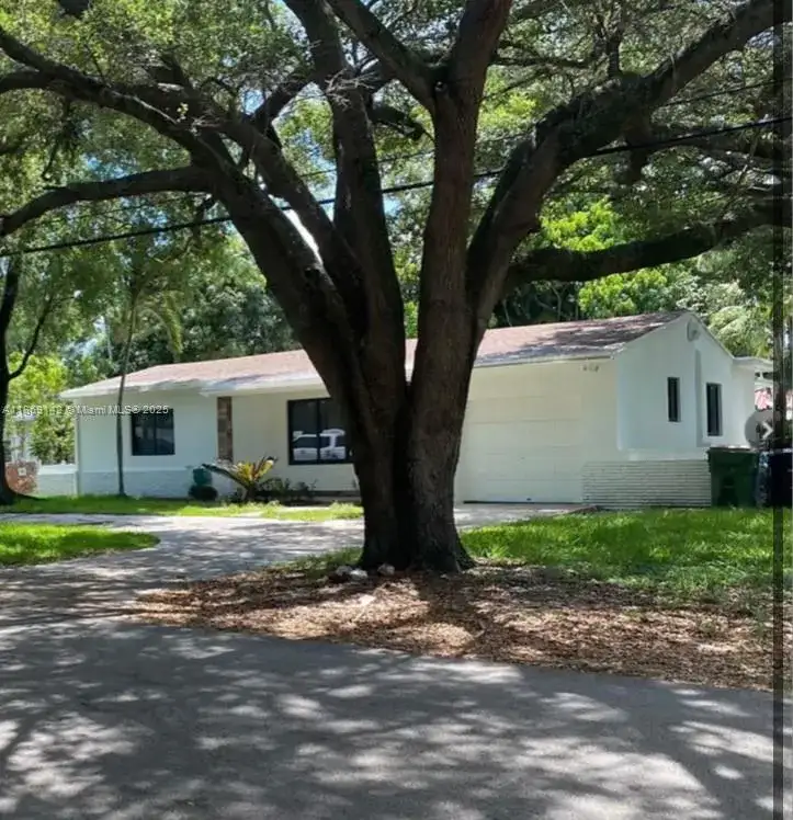 13236 NE 4th Ave, North Miami FL 33161 photo 2