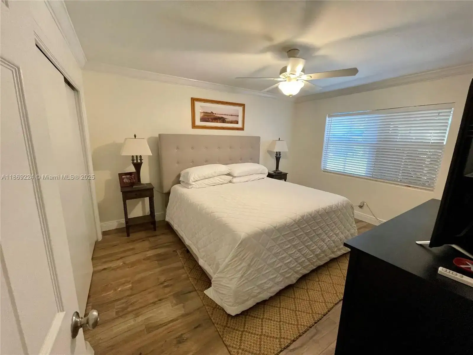 121 Linda Ln, Palm Beach Shores FL 33404 photo 3