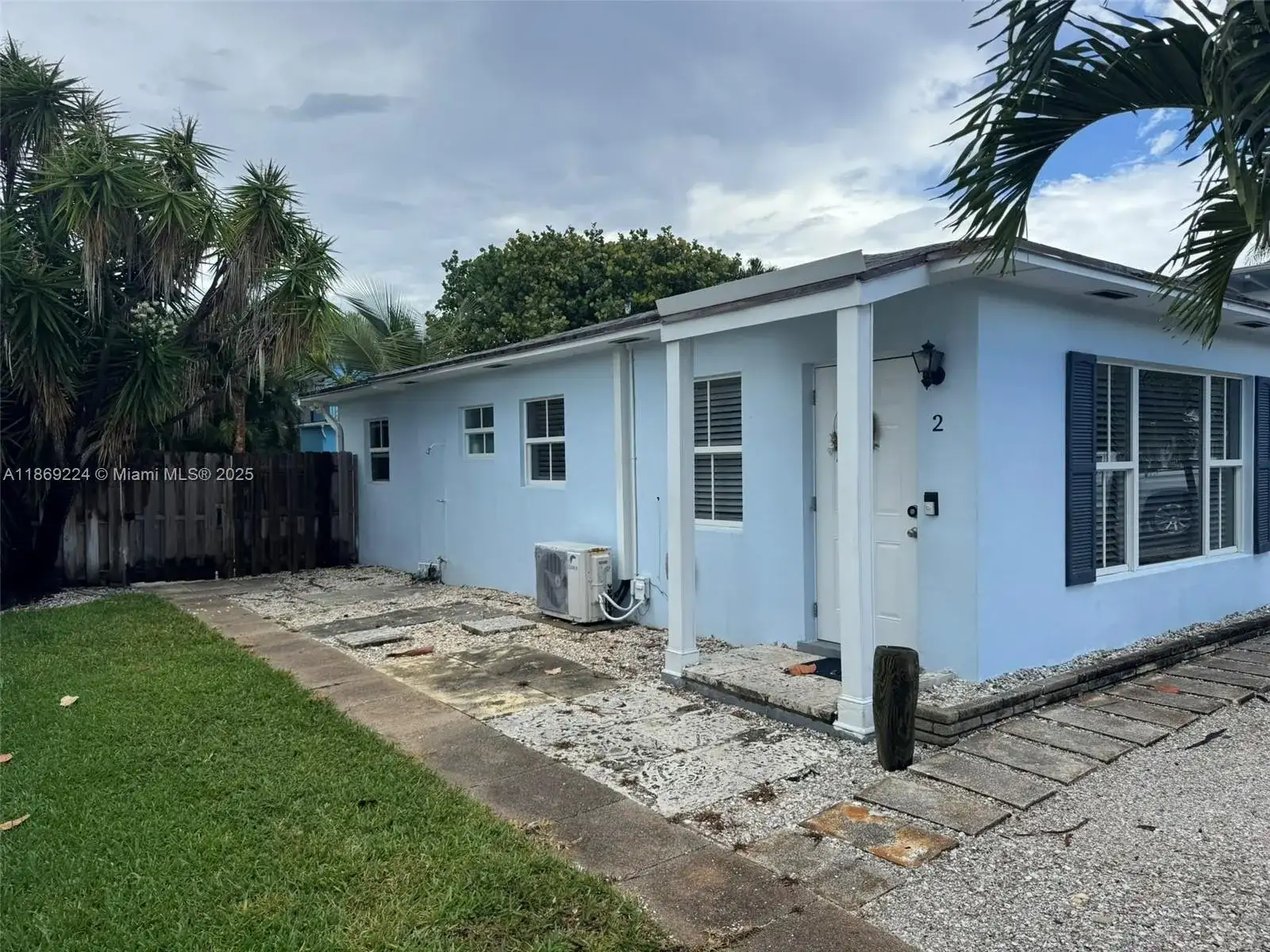 121 Linda Ln, Palm Beach Shores FL 33404 photo 5