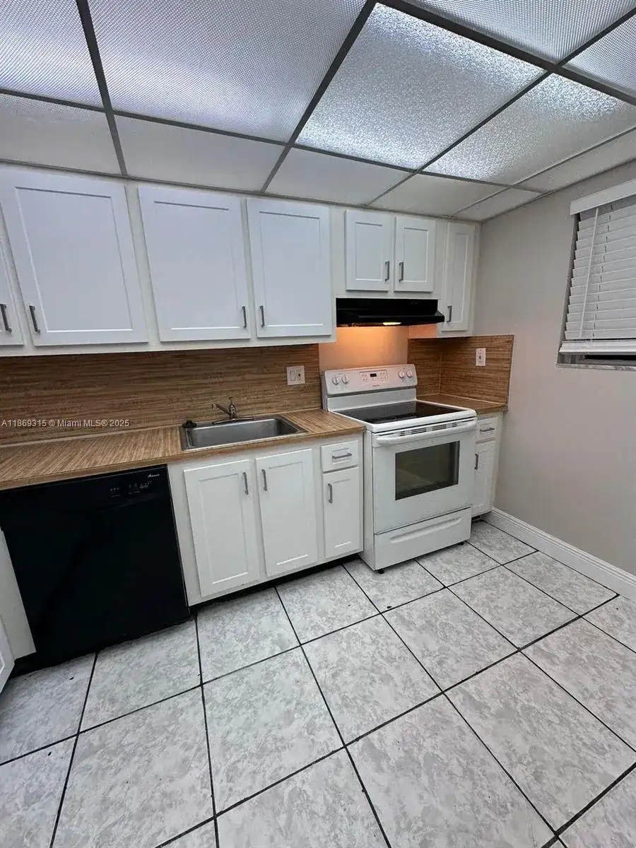 3390 Foxcroft Rd # C212, Miramar FL 33025 photo 4
