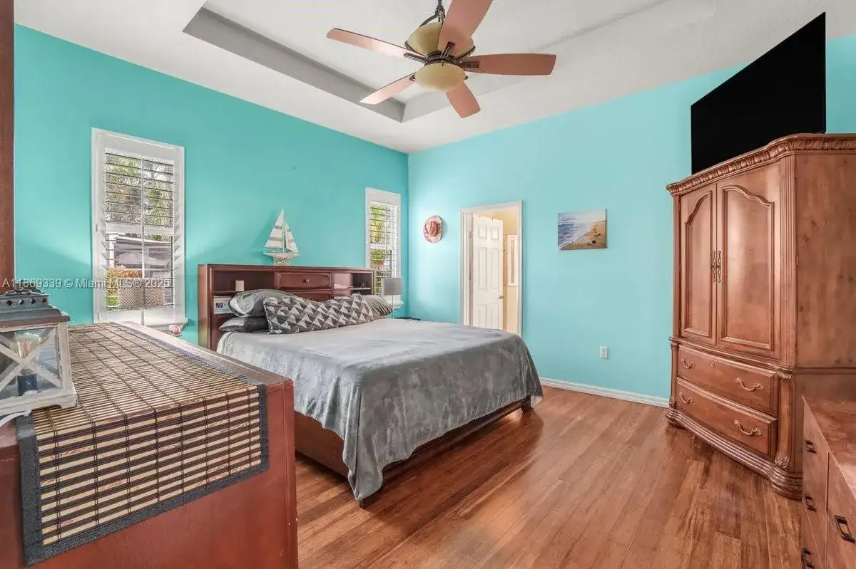 2813 Augusta Ln, Homestead FL 33035 photo 3