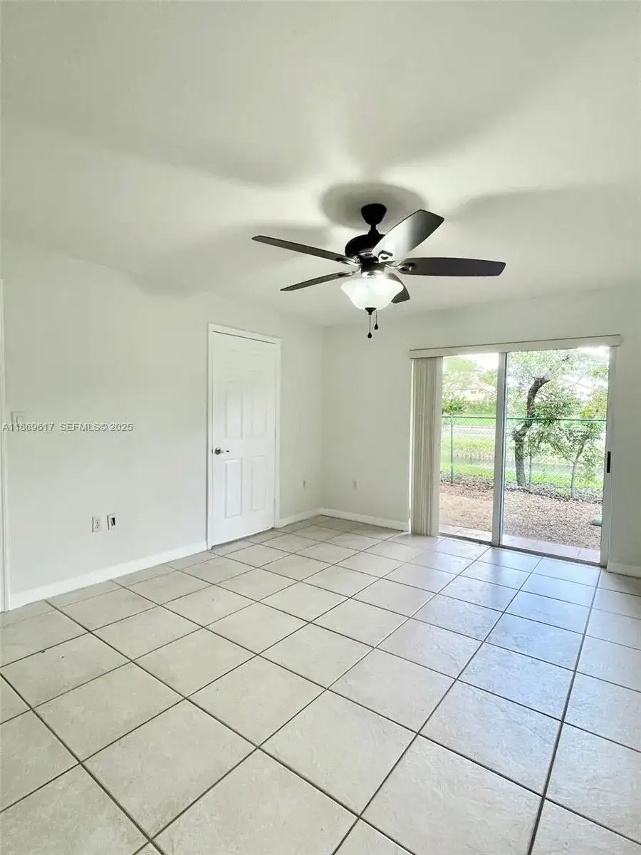 5795 NW 109th Ave # 4, Doral FL 33178 photo 4