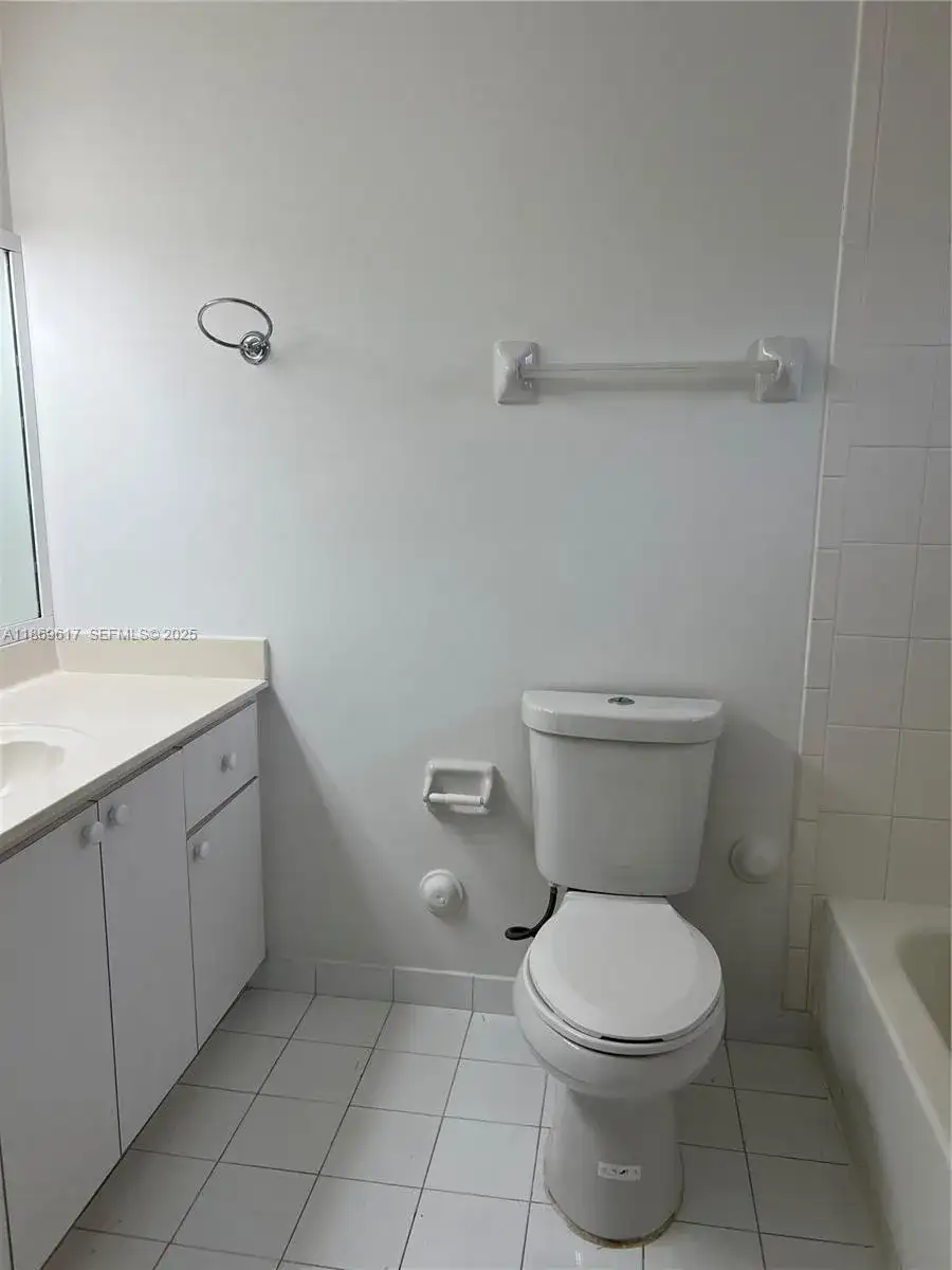 5795 NW 109th Ave # 4, Doral FL 33178 photo 5