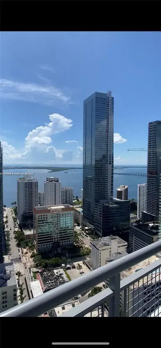 60 SW 13th St # 3606, Miami FL 33130 photo 2