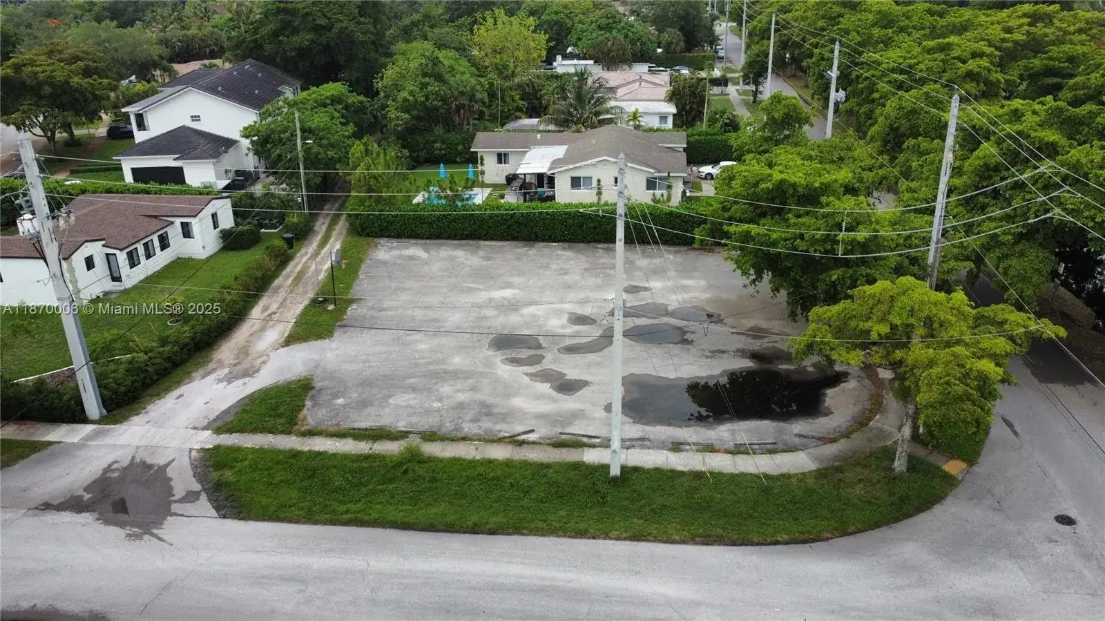425 Esplanade Dr, Miami Springs FL 33166 photo 4
