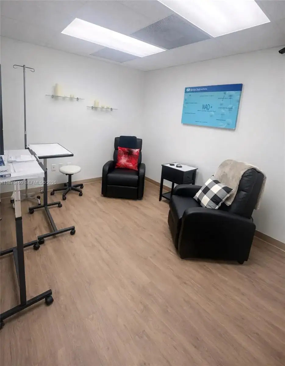 2237 N Commerce Pkwy # 3, Weston FL 33326 photo 4