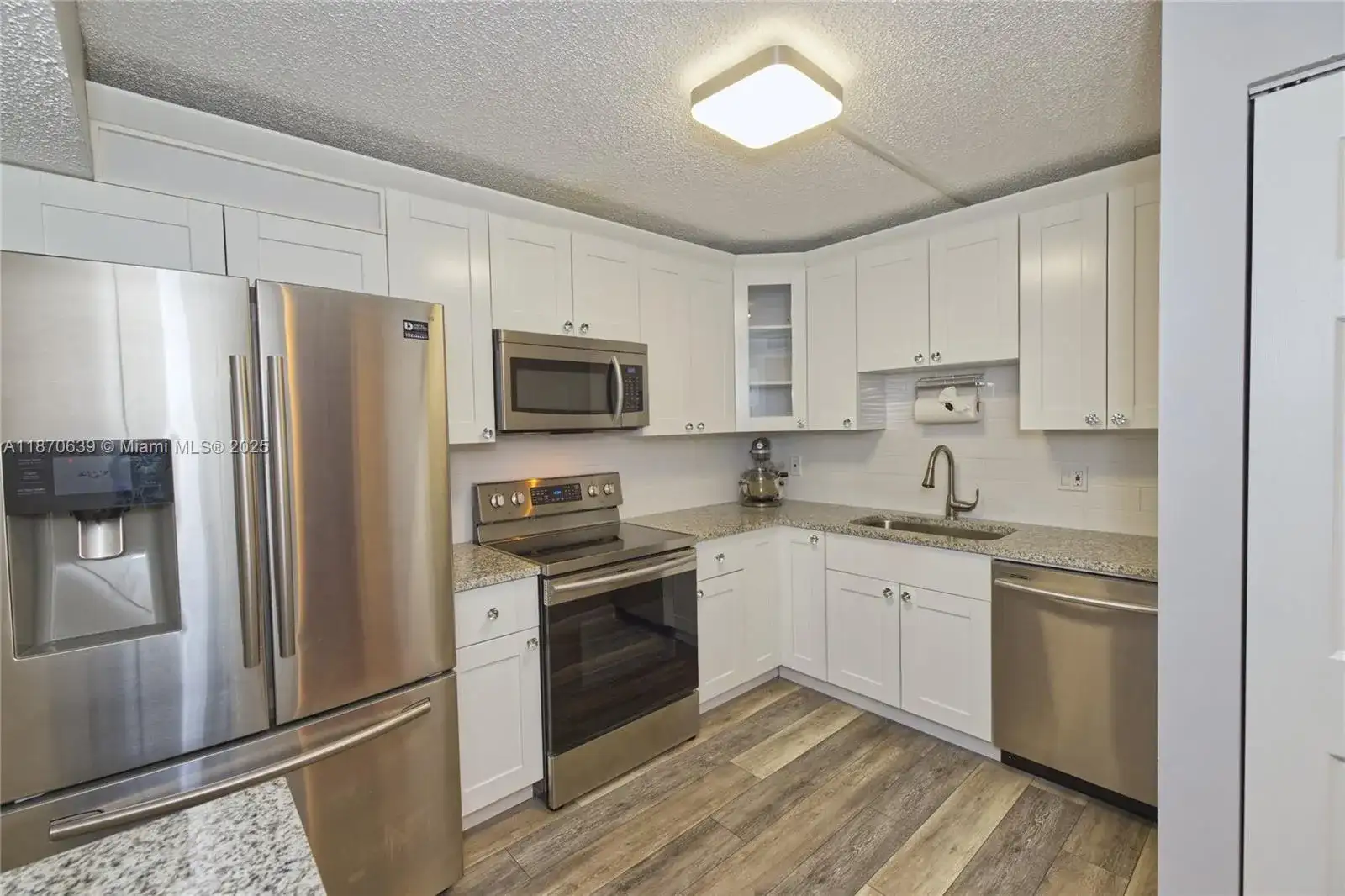 900 NE 195th St # 703, Miami FL 33179 photo 2