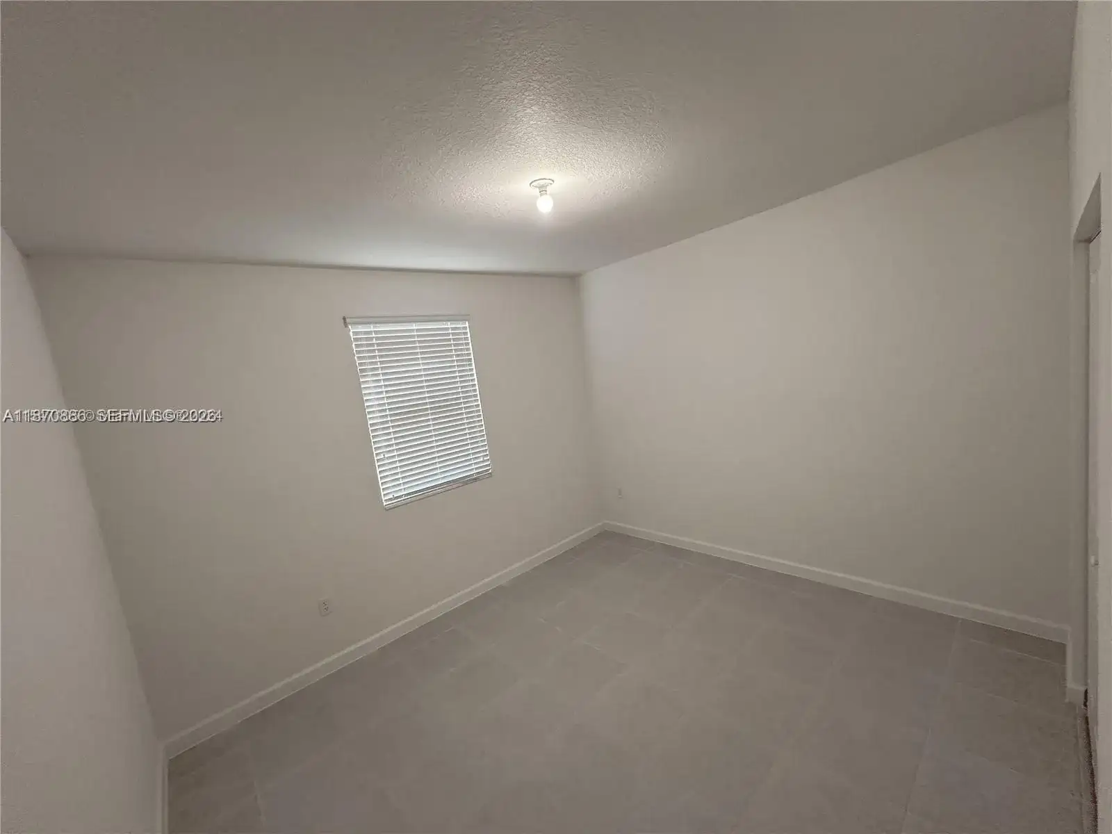 14804 SW 162nd St, Miami FL 33187 photo 2