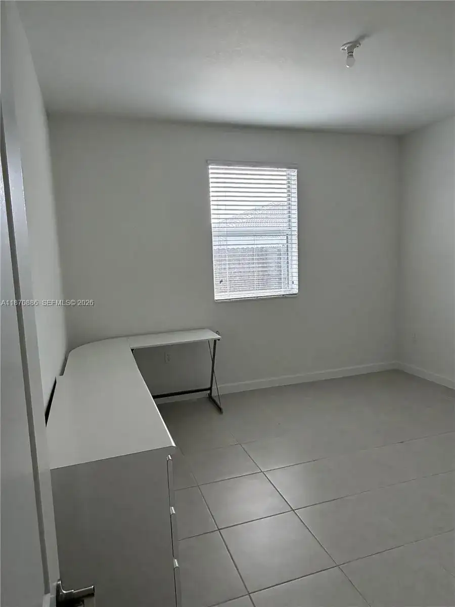 14804 SW 162nd St, Miami FL 33187 photo 3