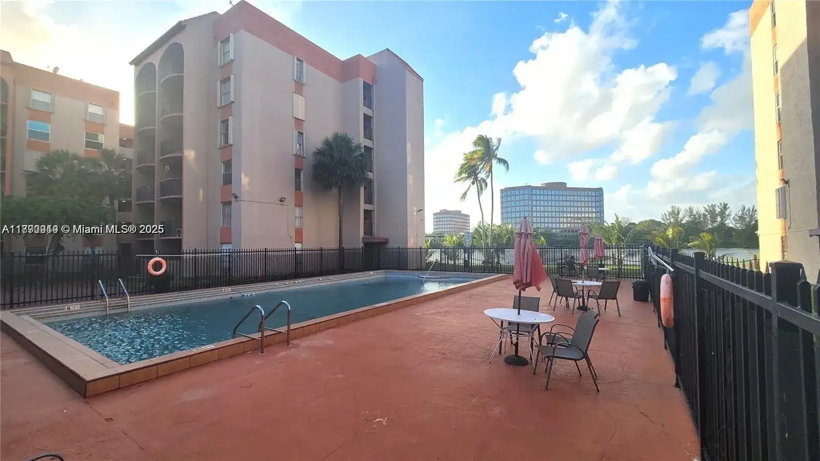5201 NW 7th St # 609W, Miami FL 33126 photo 2