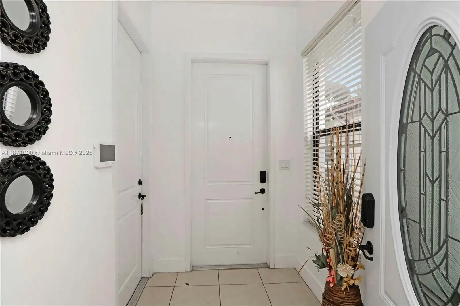 3293 W 98th Pl, Hialeah FL 33018 photo 2