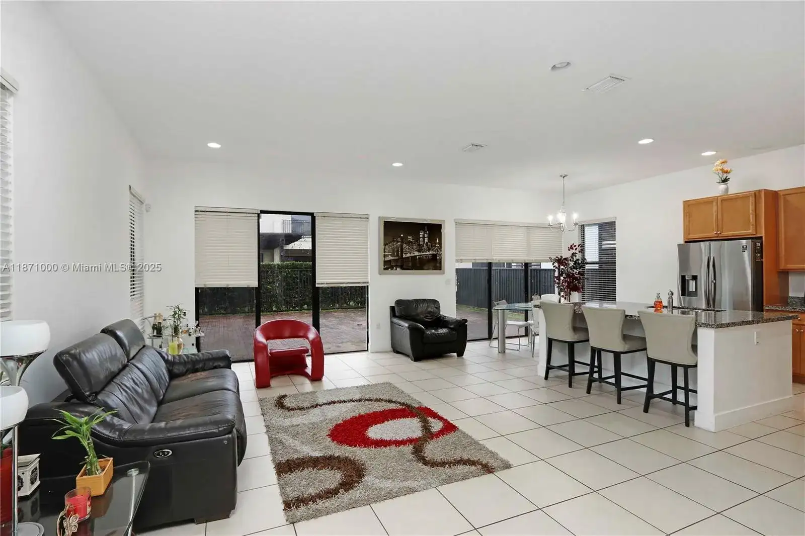 3293 W 98th Pl, Hialeah FL 33018 photo 3