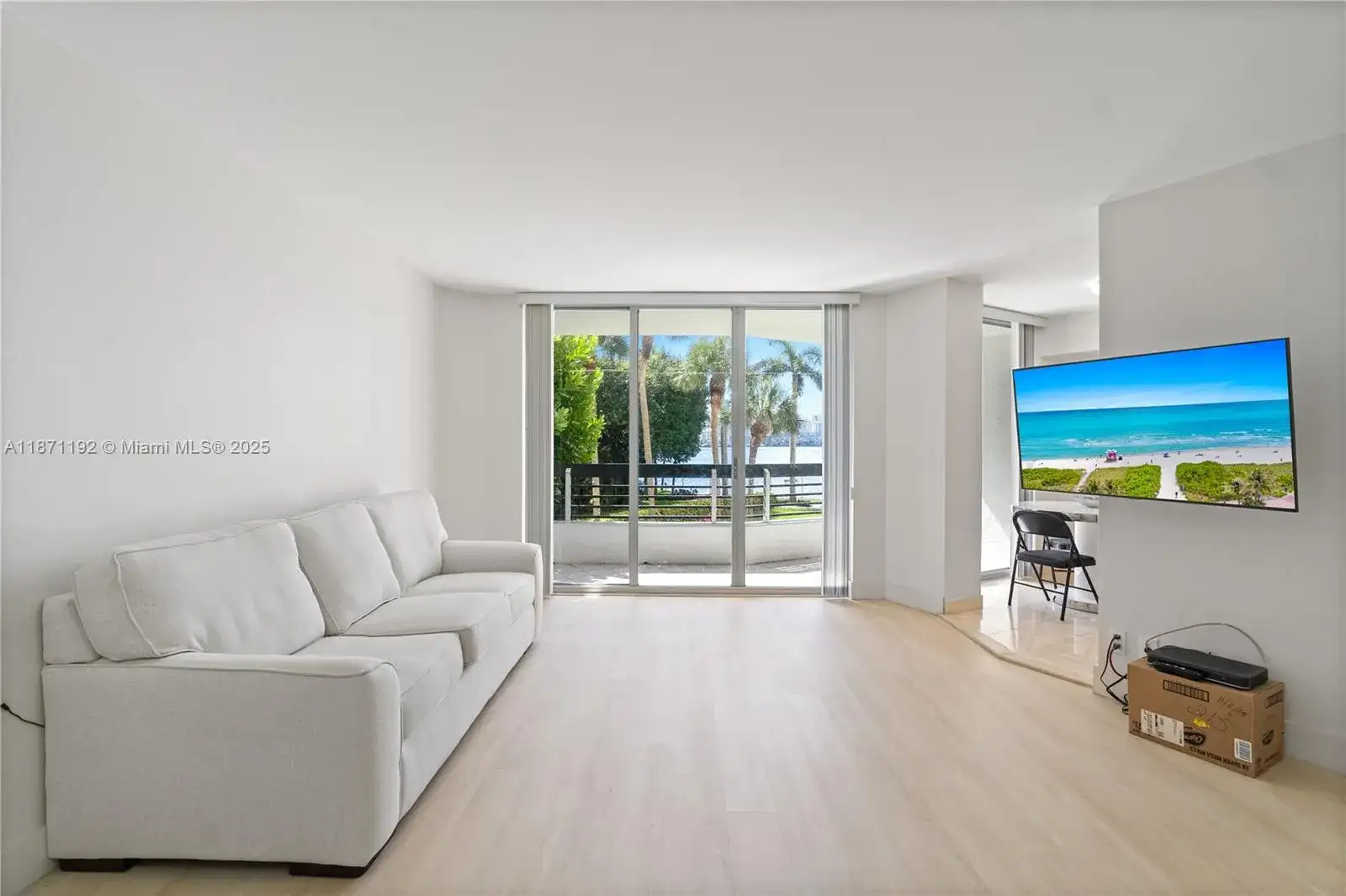3600 Mystic Pointe Dr # 215, Aventura FL 33180 photo 5