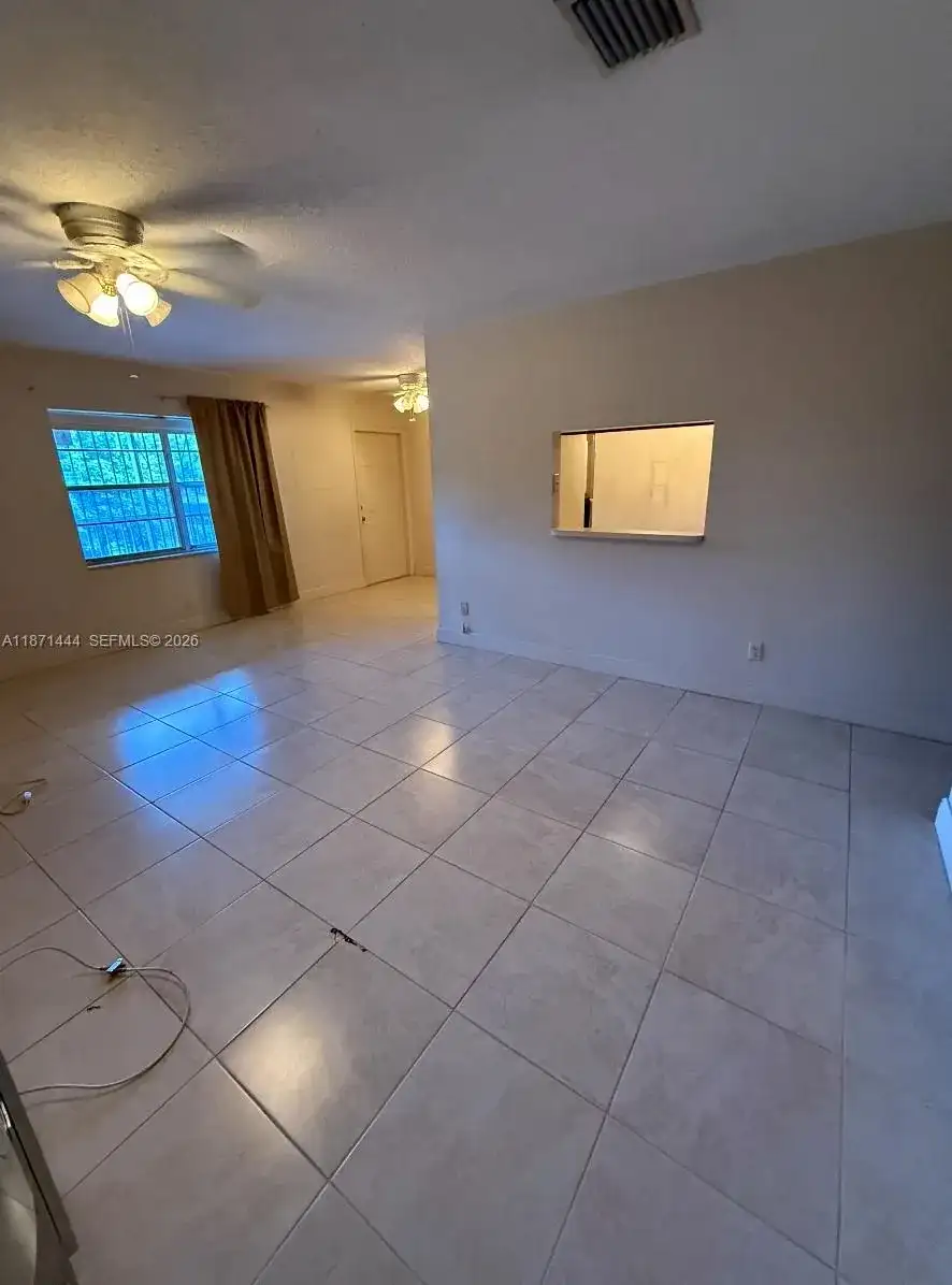 2905 Pierce St # 17, Hollywood FL 33020 photo 4