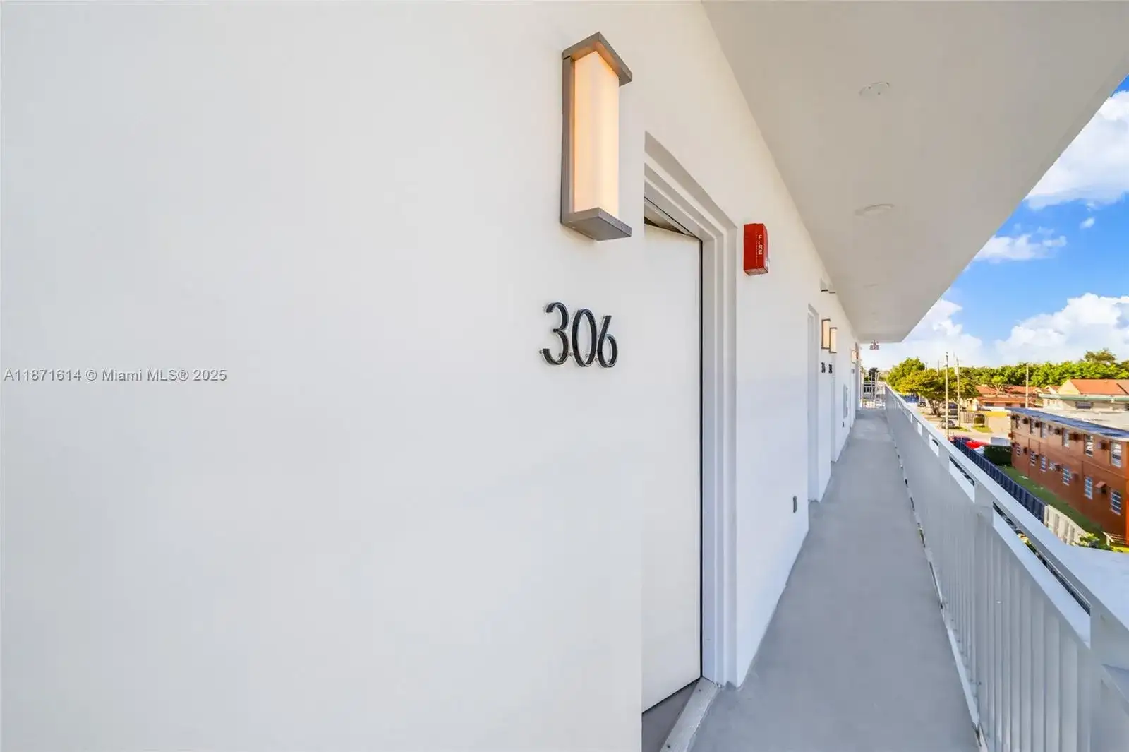 1536 NW 15th Ave # 306, Miami FL 33125 photo 2