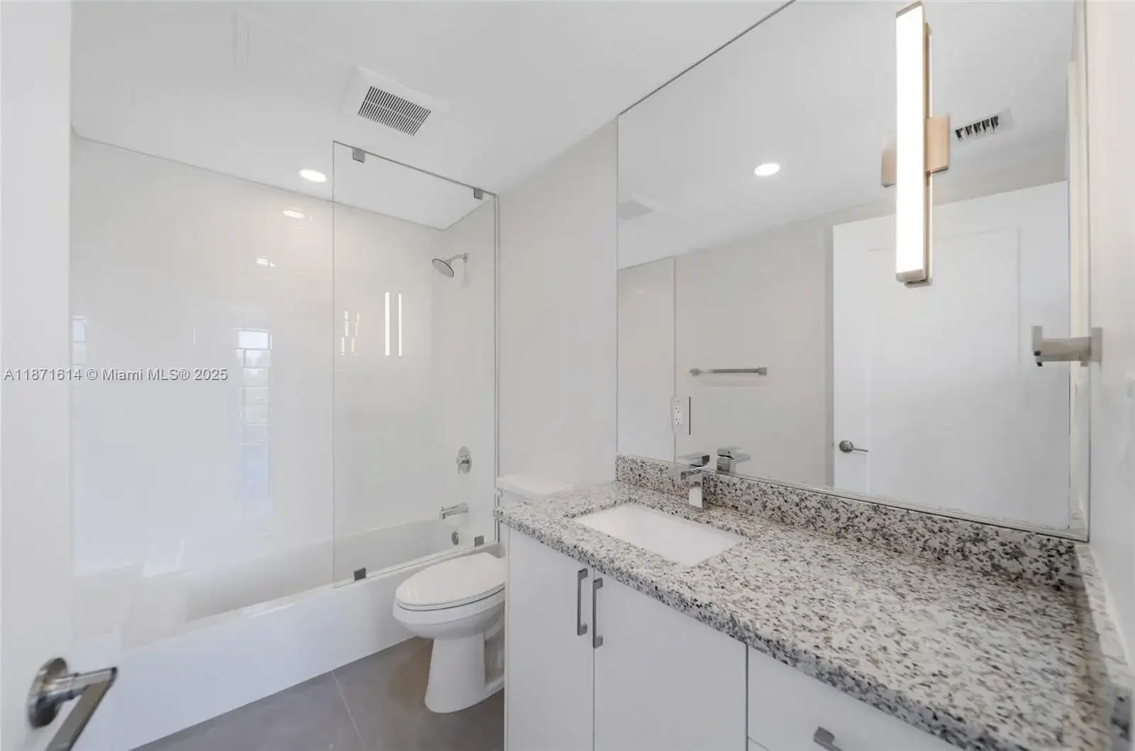 1536 NW 15th Ave # 306, Miami FL 33125 photo 5