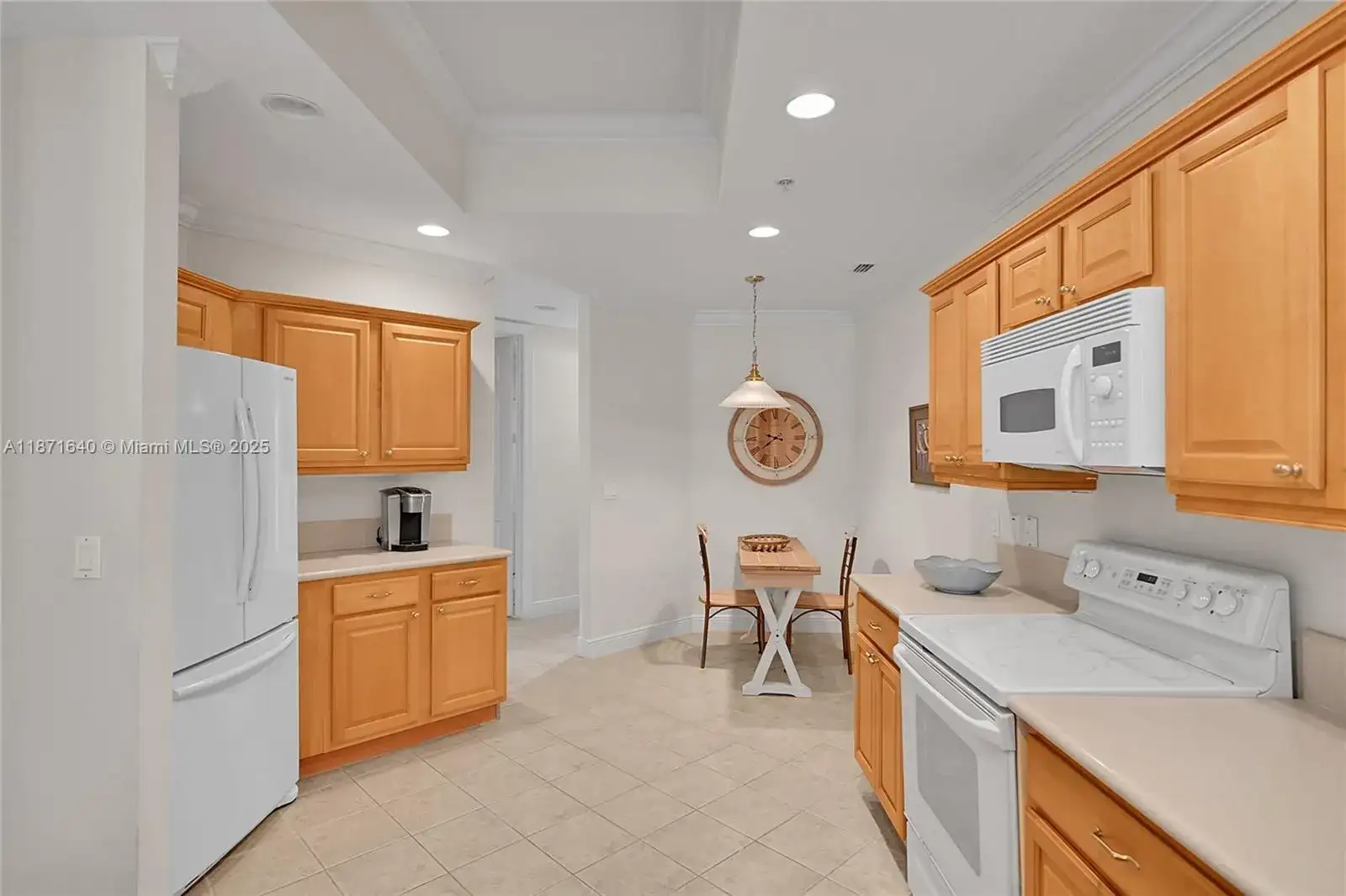 4700 YACHT HARBOR DR # 612, Naples FL 34112 photo 4